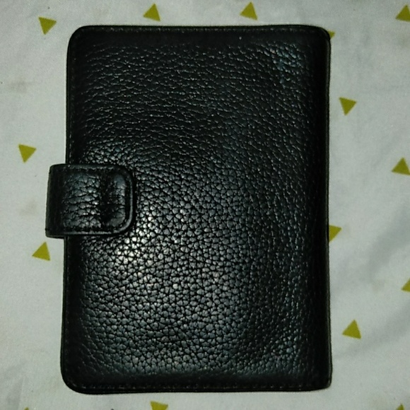 Michael Kors Wallet - Picture 3 of 4